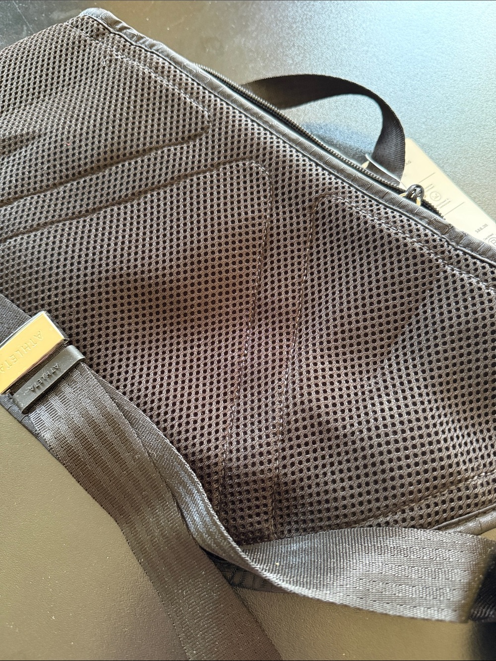 Athleta Excursion Waistbag Black Travel Waist Sling Bag - Picture 7 of 9